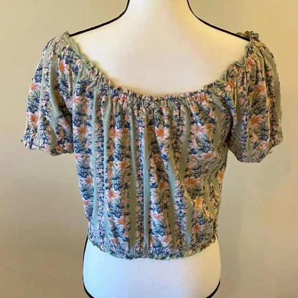 Women’s American Eagle Olive Floral Crop Cottagecore Top M NWT Dainty Y2K - Picture 3 of 3